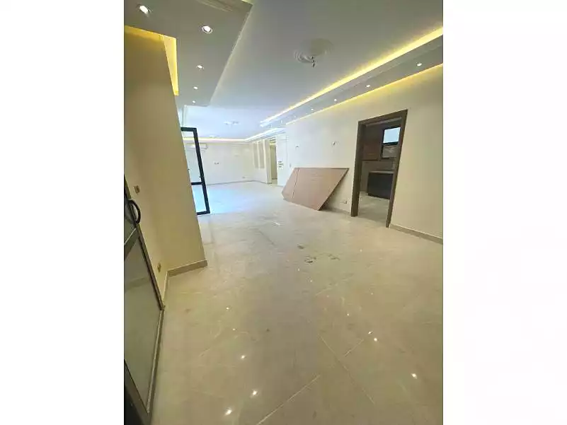 https://aqarmap.com.eg/ar/listing/6646686-for-rent-cairo-new-cairo-compounds-eastown-spectrum-eastown-compound