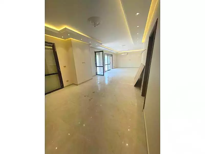 https://aqarmap.com.eg/ar/listing/6646686-for-rent-cairo-new-cairo-compounds-eastown-spectrum-eastown-compound