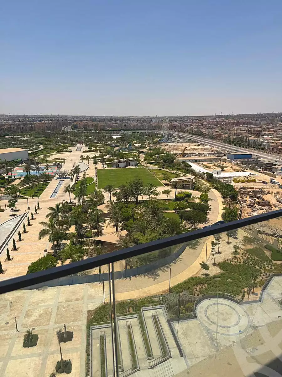 https://aqarmap.com.eg/en/listing/6646774-for-sale-cairo-el-sheikh-zayed-city-compounds-zyd-wr-llttwyr-z-tower