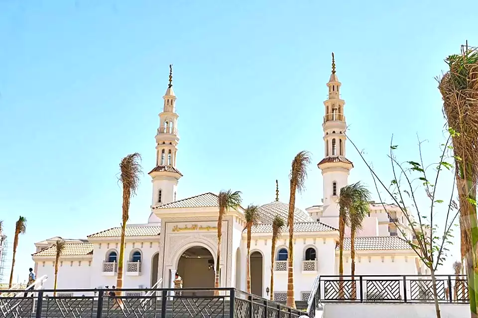 https://aqarmap.com.eg/en/listing/6646900-for-sale-cairo-new-administrative-capital-r7-celia-mntq-l-mrt-2