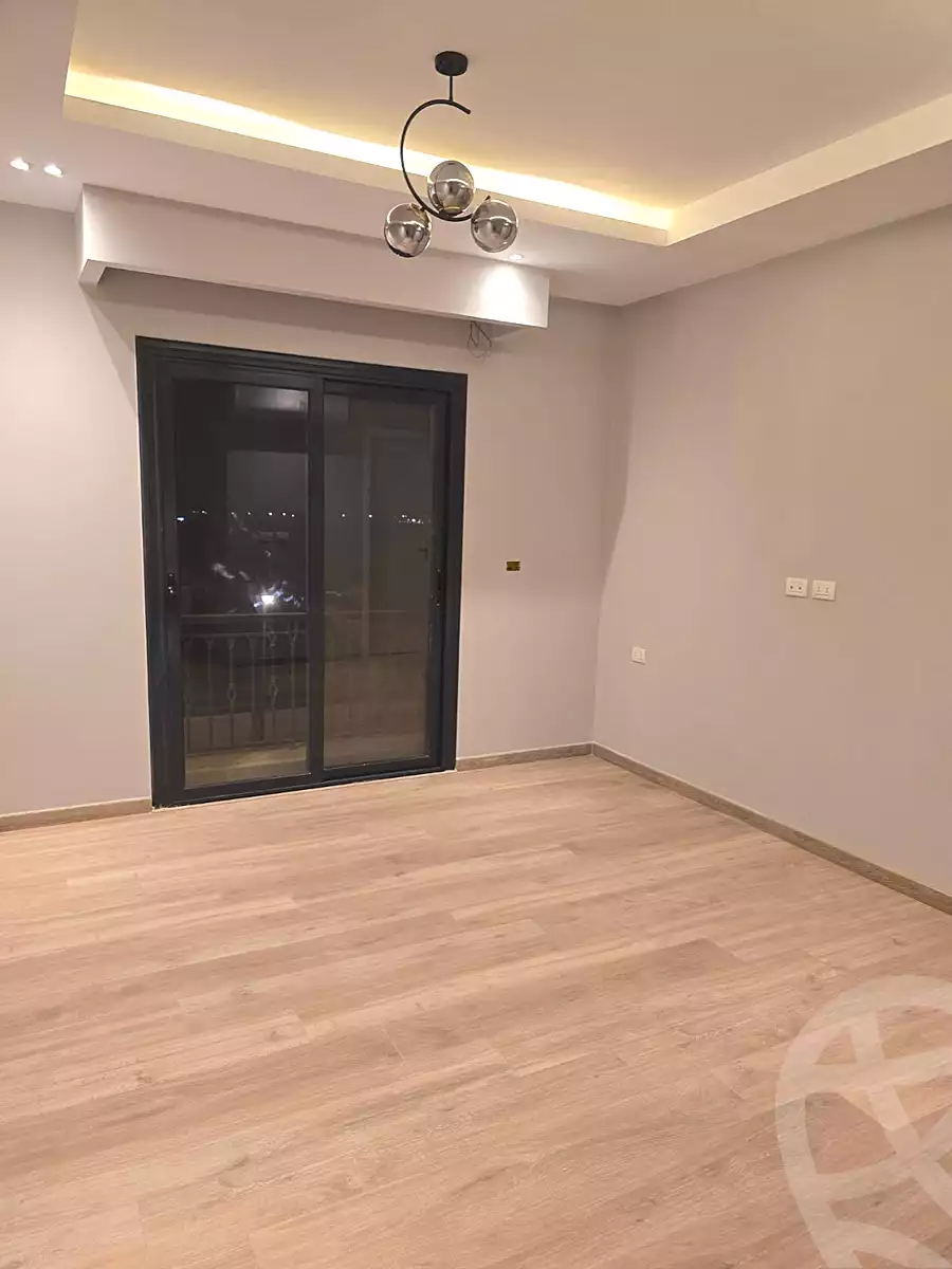 https://aqarmap.com.eg/ar/listing/6647404-for-rent-cairo-el-sheikh-zayed-city-compounds-kmbwnd-fyldj-wyst-dr-llttwyr