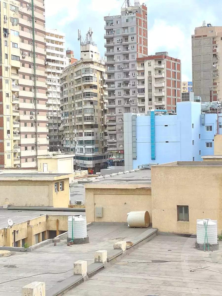 https://aqarmap.com.eg/en/listing/6647629-for-sale-alexandria-sydy-bshr-sydy-bshr-bhry-shr-mhmwd-l-yswy