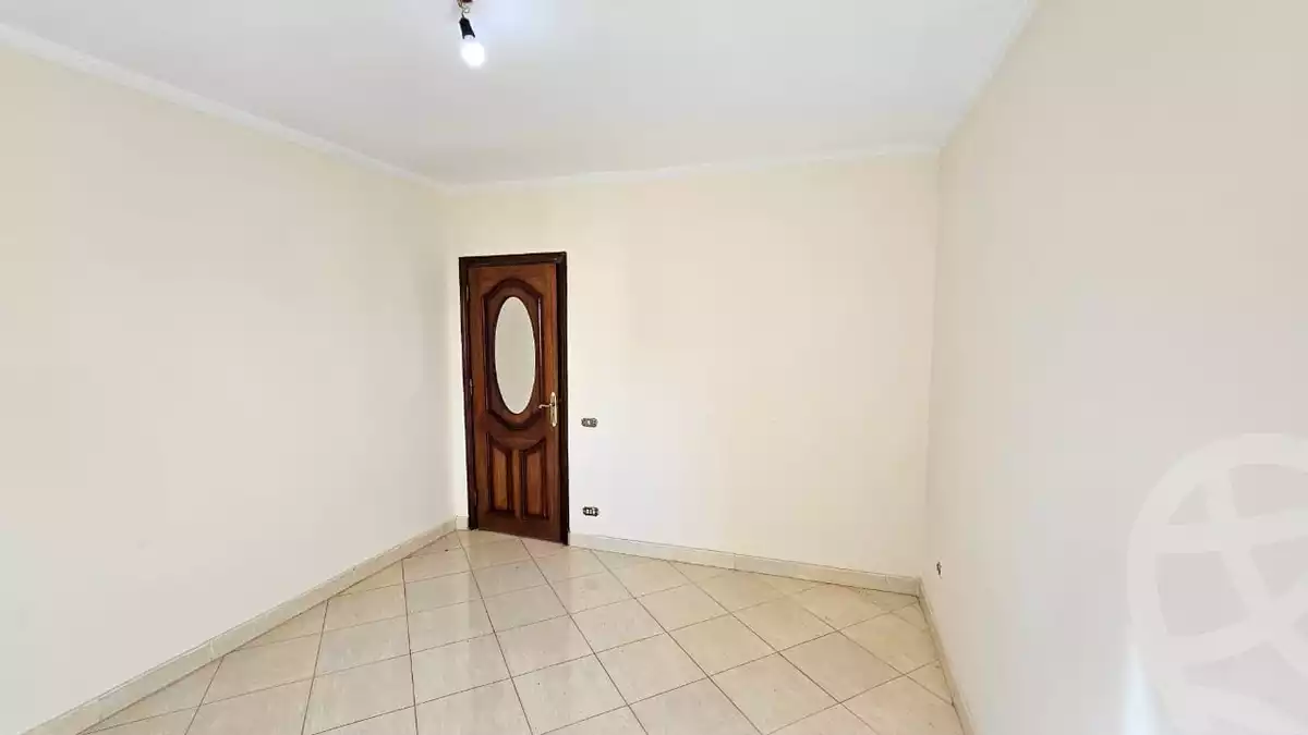https://aqarmap.com.eg/en/listing/6648567-for-sale-cairo-el-sheikh-zayed-city-el-hay-elsabeaa