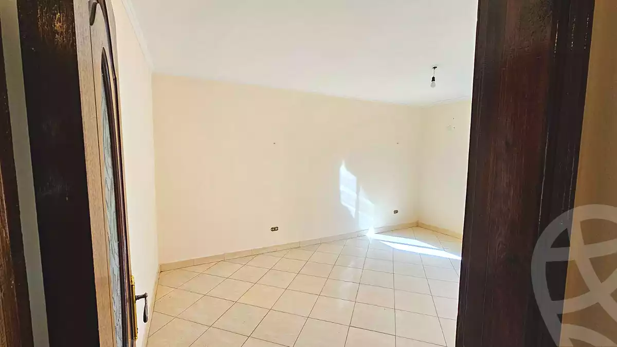 https://aqarmap.com.eg/en/listing/6648567-for-sale-cairo-el-sheikh-zayed-city-el-hay-elsabeaa
