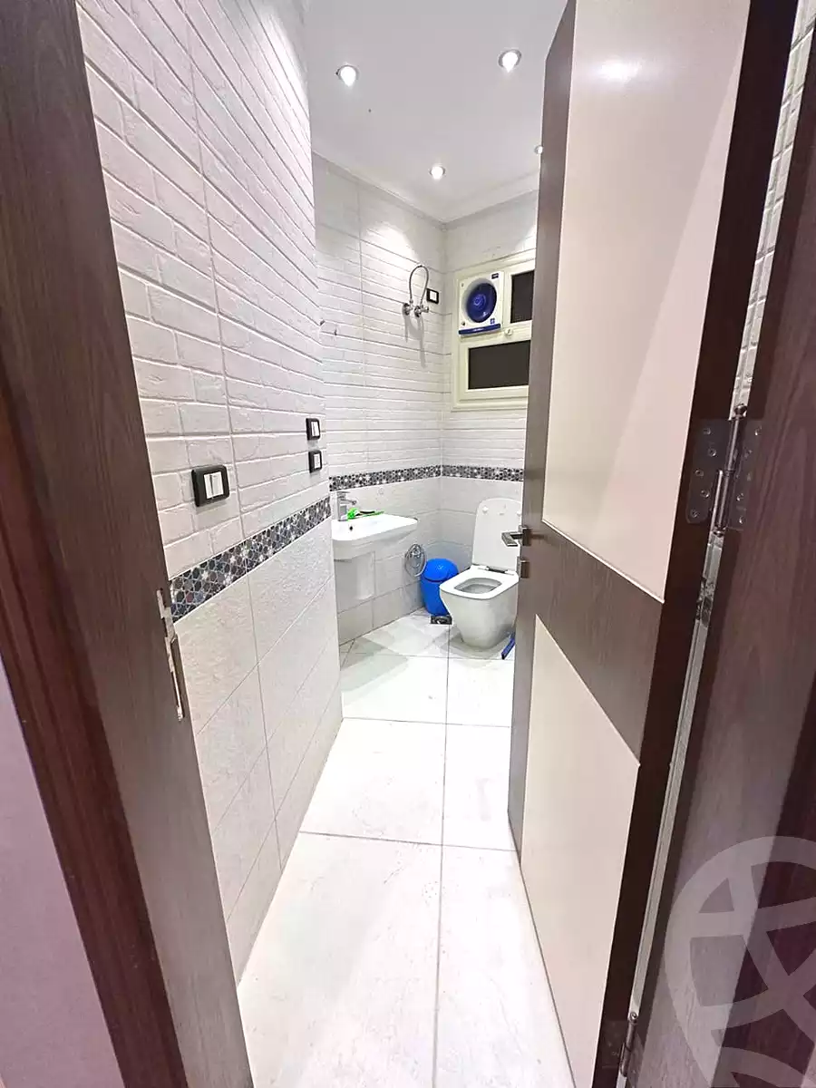 https://aqarmap.com.eg/ar/listing/6648599-for-sale-cairo-el-maadi-compounds-kmbwnd-wn-qtmyh-m-mr-lmrshdy