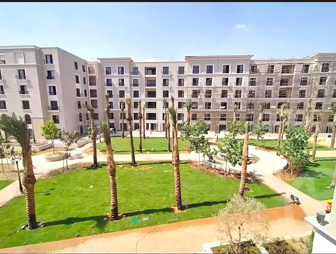 https://aqarmap.com.eg/en/listing/6649094-for-sale-cairo-el-sheikh-zayed-city-compounds-kmbwnd-fyldj-wyst-dr-llttwyr