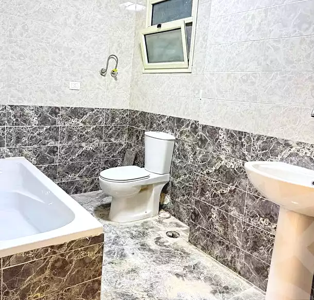 https://aqarmap.com.eg/ar/listing/6649923-for-sale-alexandria-lsywf-city-light-compound