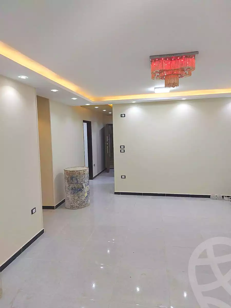 https://aqarmap.com.eg/ar/listing/6649982-for-sale-cairo-helwan-helwan-el-sharkeya-ismael-kamel-st