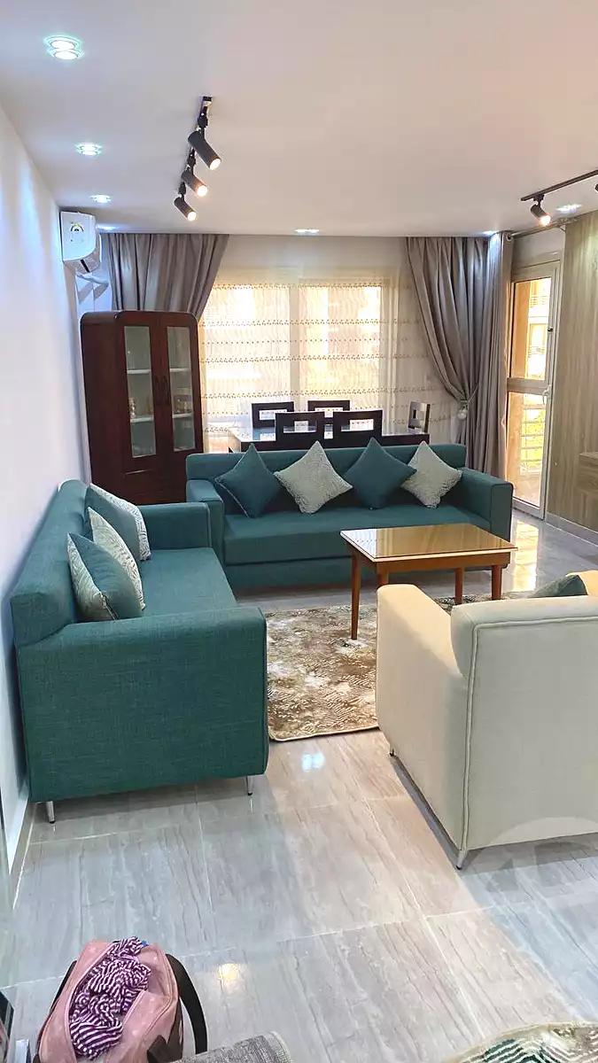 https://aqarmap.com.eg/ar/listing/6650351-for-rent-cairo-6th-of-october-compounds-jn-ktwbr