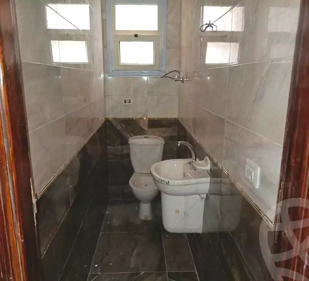 https://aqarmap.com.eg/en/listing/6650574-for-sale-alexandria-camp-cesar-el-gaish-rd