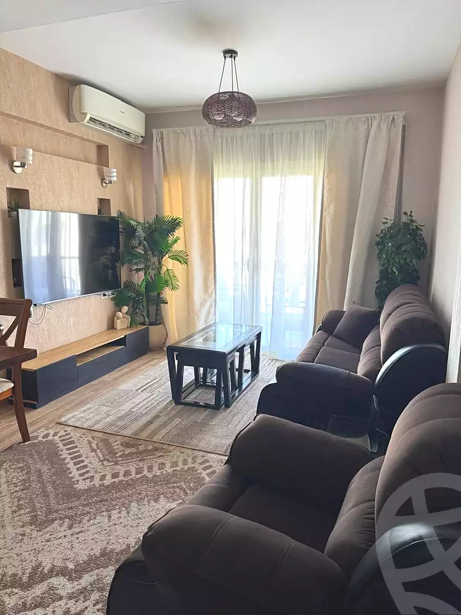 https://aqarmap.com.eg/en/listing/6650695-for-rent-cairo-el-sheikh-zayed-city-compounds-dh-drys