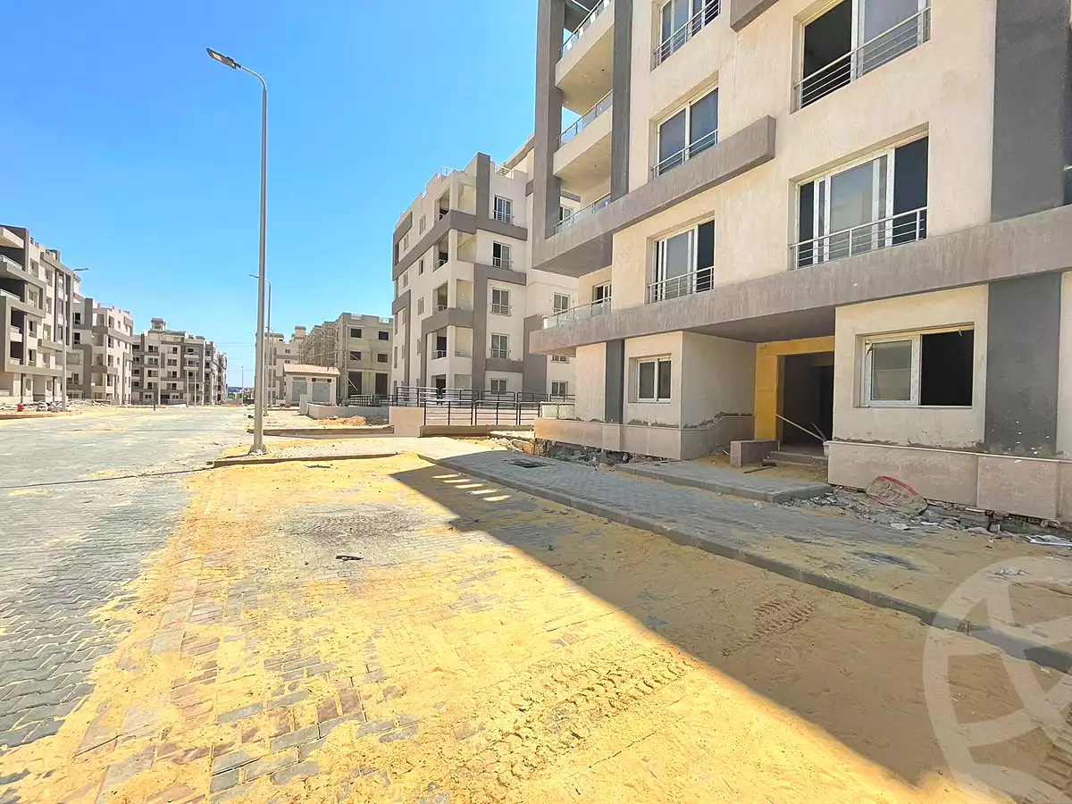 https://aqarmap.com.eg/en/listing/6651407-for-sale-cairo-el-sheikh-zayed-city-compounds