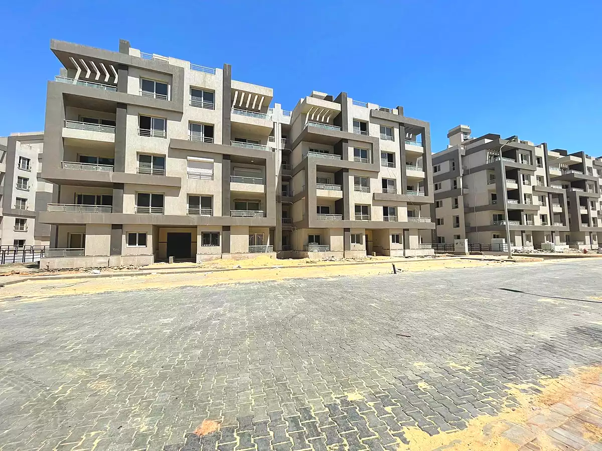 https://aqarmap.com.eg/en/listing/6651471-for-sale-cairo-el-sheikh-zayed-city-compounds