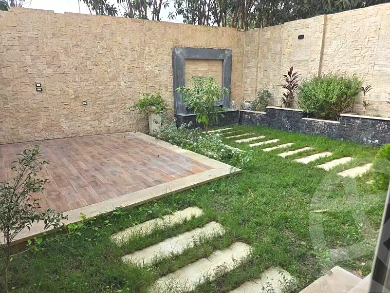 https://aqarmap.com.eg/en/listing/6652366-for-rent-cairo-new-cairo-compounds-villino