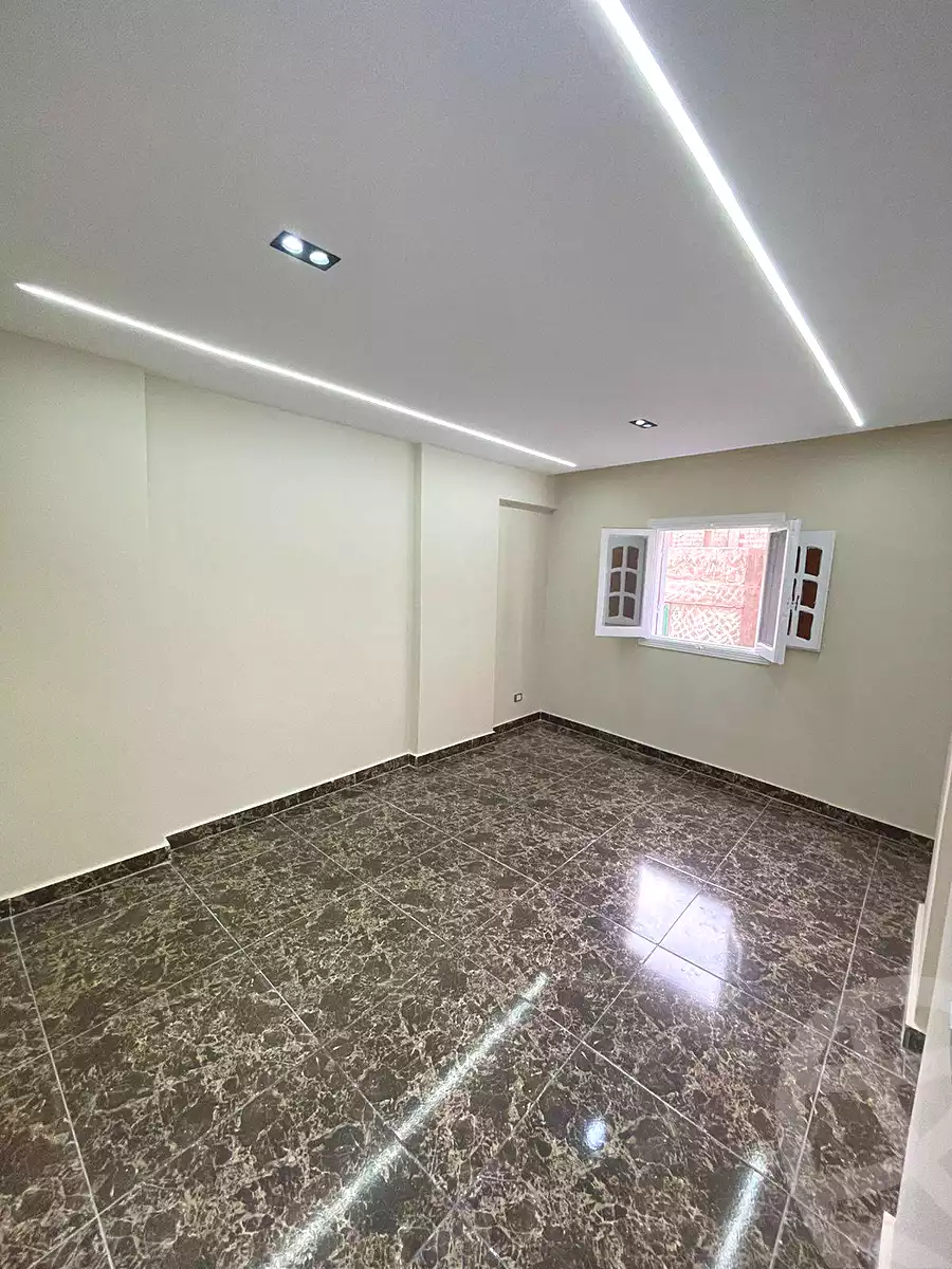 https://aqarmap.com.eg/ar/listing/6652443-for-sale-alexandria-l-jmy-lbytsh-ain-shams-st