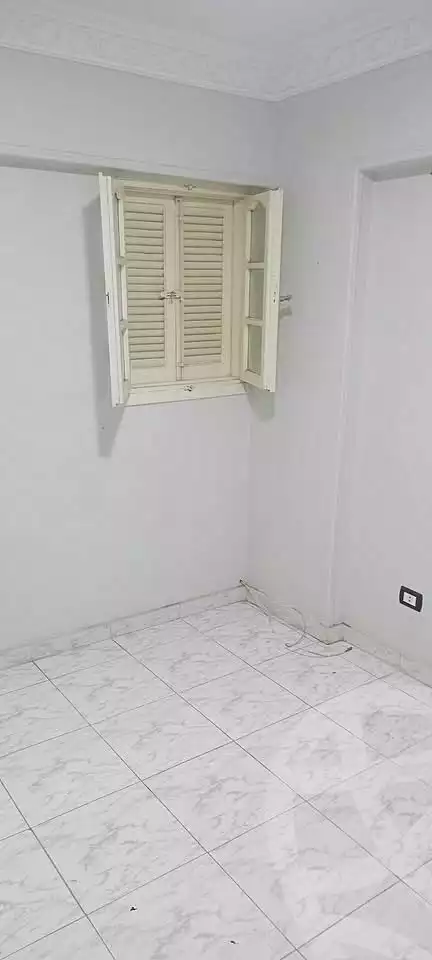 https://aqarmap.com.eg/ar/listing/6652615-for-sale-alexandria-sydy-bshr-sydy-bshr-bhry-shr-mhmd-njyb