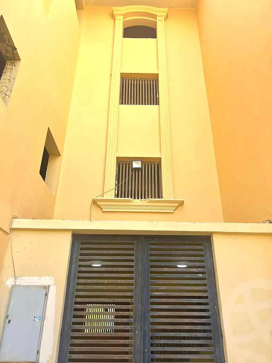 https://aqarmap.com.eg/en/listing/6652645-for-sale-cairo-el-sheikh-zayed-city-compounds