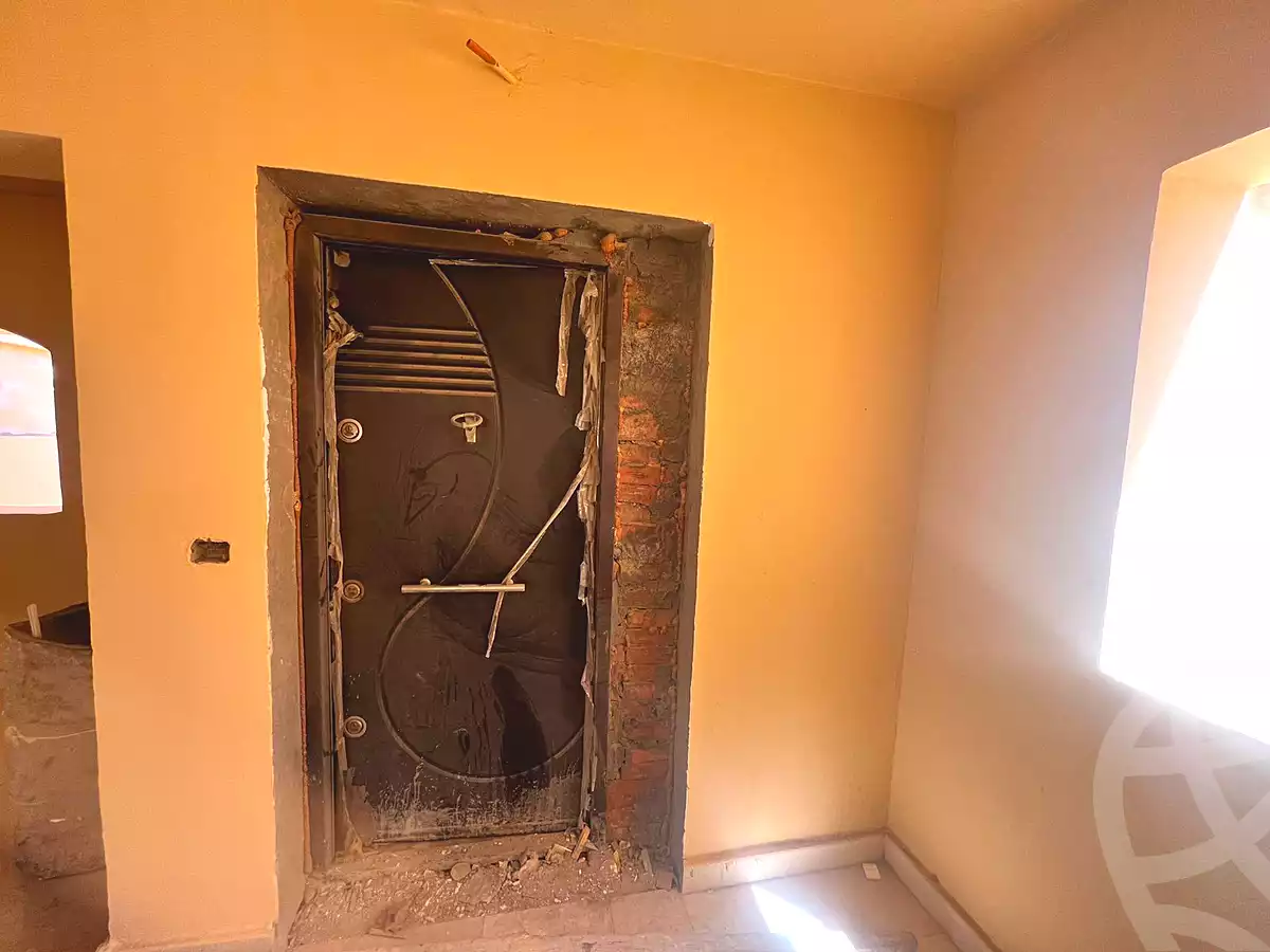 https://aqarmap.com.eg/en/listing/6652645-for-sale-cairo-el-sheikh-zayed-city-compounds