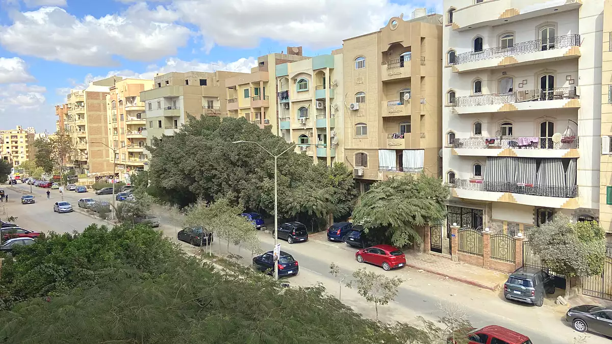 https://aqarmap.com.eg/ar/listing/6652637-for-rent-cairo-6th-of-october-el-ahyaa-neighborhood-4th-school-st