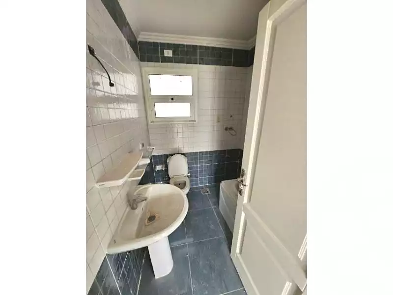 https://aqarmap.com.eg/ar/listing/6652687-for-rent-cairo-new-cairo-madinaty-twelfth-zone-buildings-madinaty-b-12