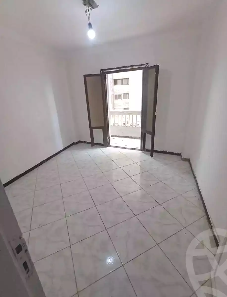 https://aqarmap.com.eg/en/listing/6653339-for-sale-alexandria-sydy-bshr-sydy-bshr-bhry-shr-khld-bn-lwlyd