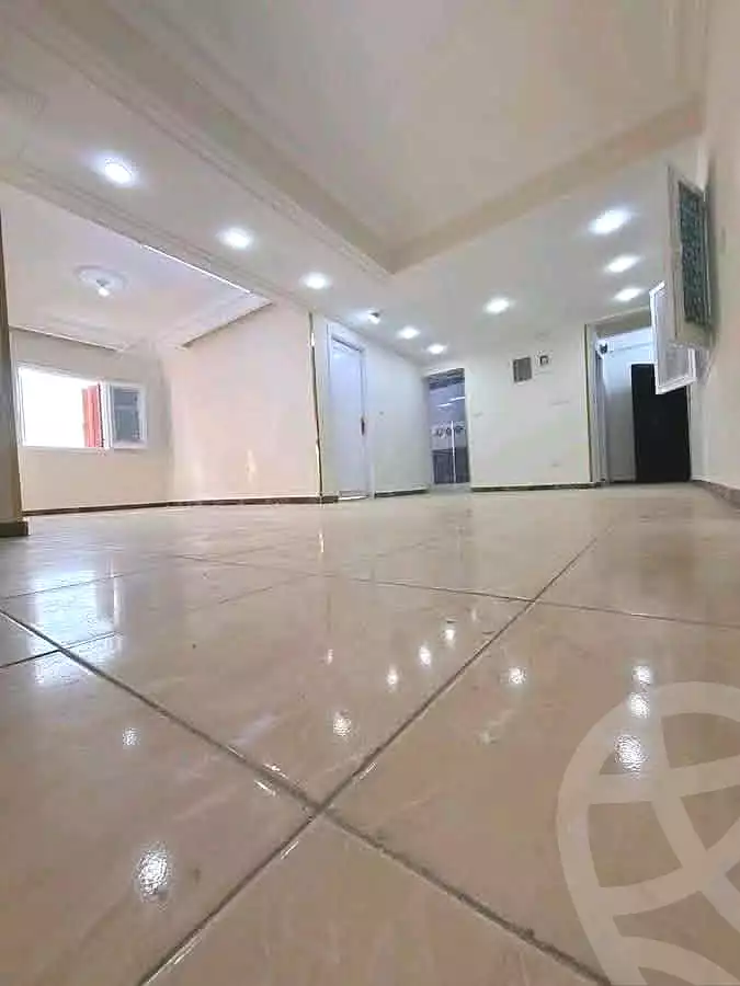 https://aqarmap.com.eg/ar/listing/6654844-for-sale-cairo-helwan-helwan-el-sharkeya-abd-el-rahman-pasha-st