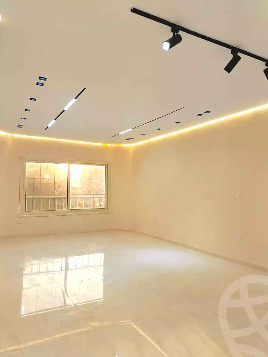 https://aqarmap.com.eg/ar/listing/6655299-for-sale-cairo-el-haram-shareaa-khatem-el-morsalen