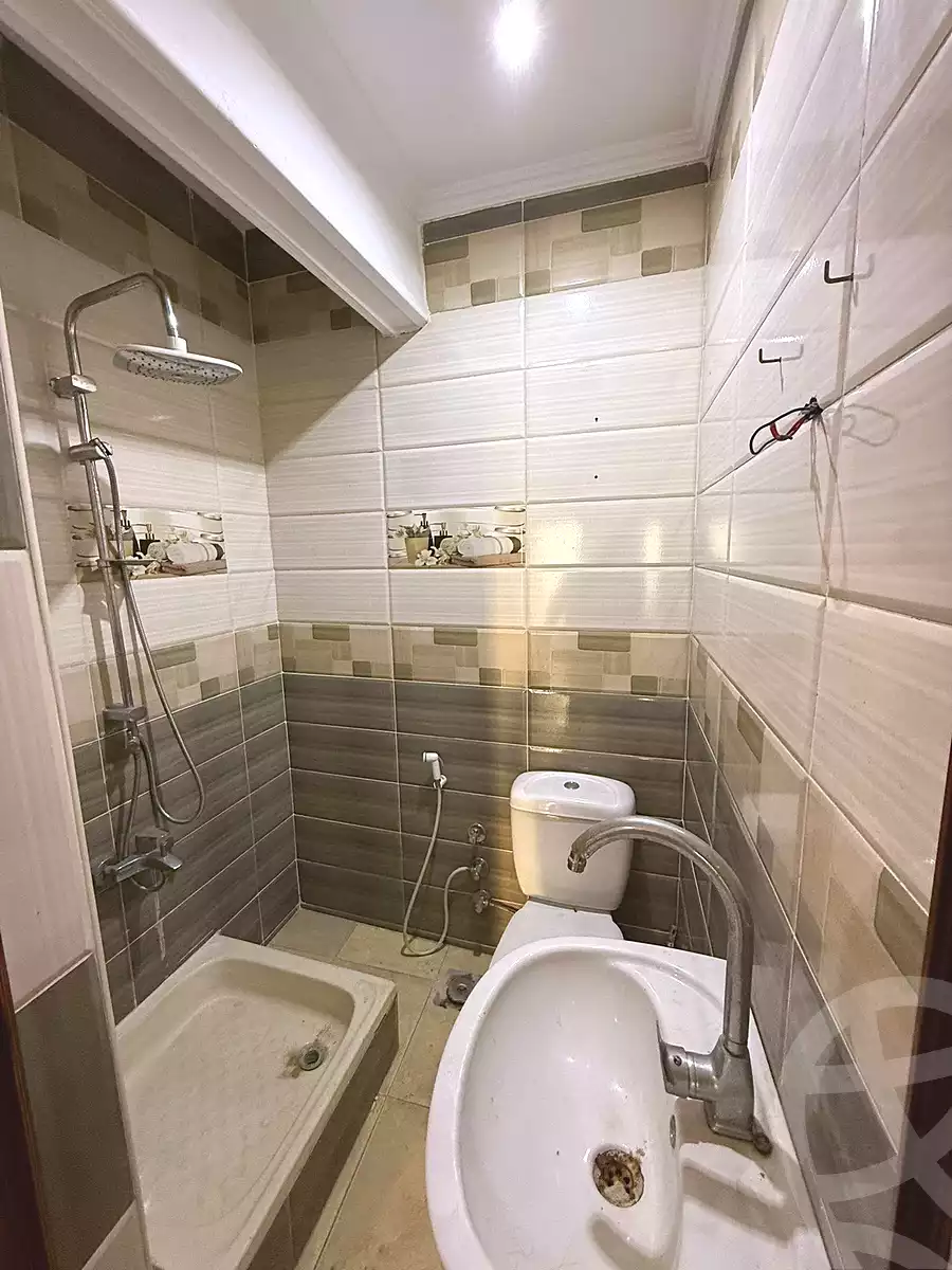 https://aqarmap.com.eg/ar/listing/6656103-for-sale-alexandria-sydy-bshr-sydy-bshr-bhry-gamal-abd-el-nasir-st