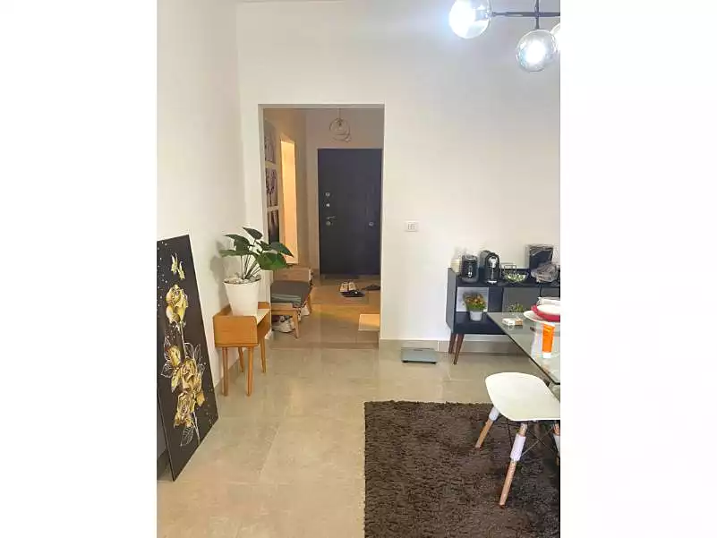https://aqarmap.com.eg/en/listing/6656331-for-rent-cairo-new-cairo-compounds-fifth-square