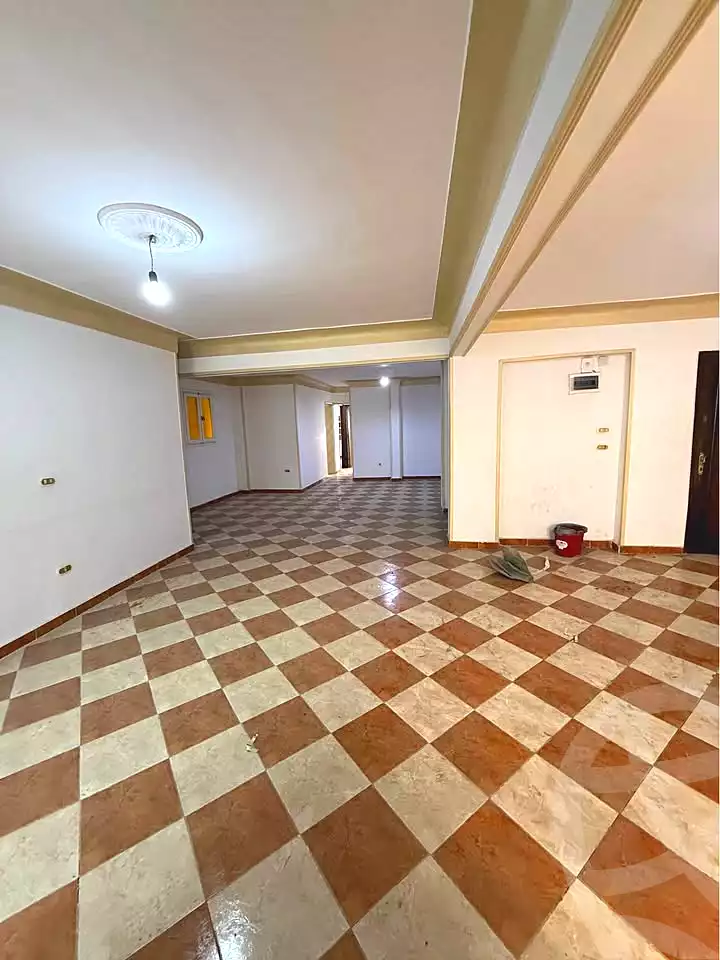 https://aqarmap.com.eg/ar/listing/6657980-for-sale-alexandria-sydy-bshr-sydy-bshr-bhry-gamal-abd-el-nasir-st