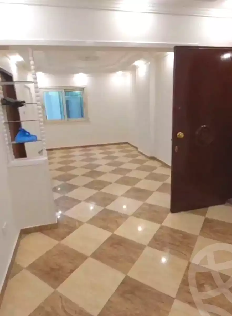 https://aqarmap.com.eg/ar/listing/6658308-for-sale-alexandria-el-asafra-l-sfr-bhry
