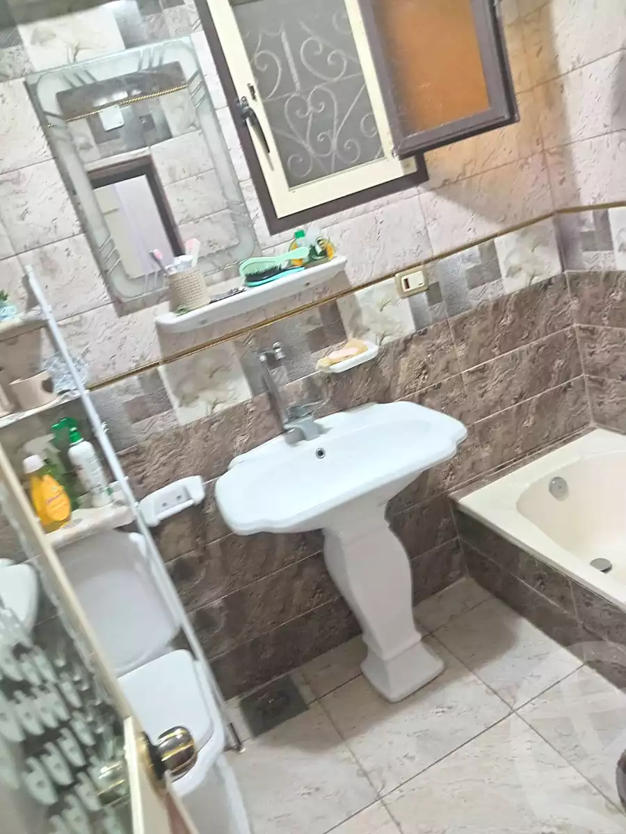 https://aqarmap.com.eg/en/listing/6658683-for-sale-alexandria-bahray-el-anfoshy