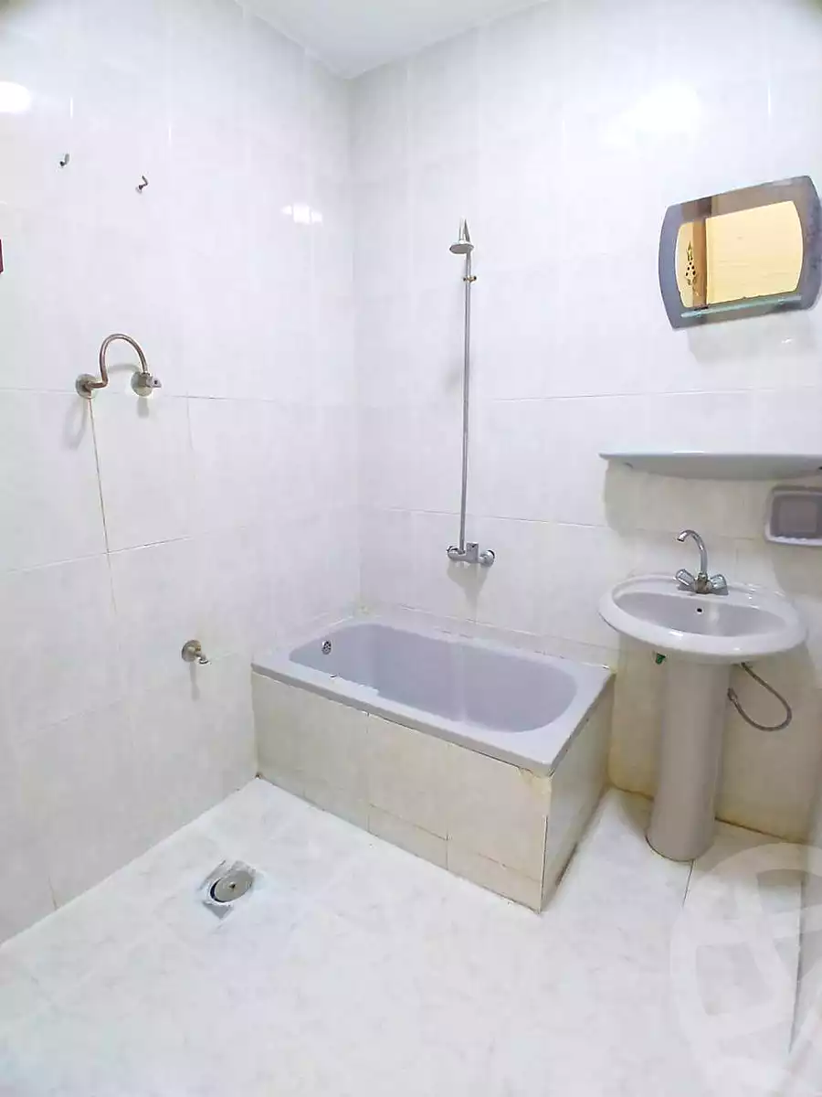 https://aqarmap.com.eg/ar/listing/6658825-for-sale-alexandria-l-jmy-shataa-el-nakheel