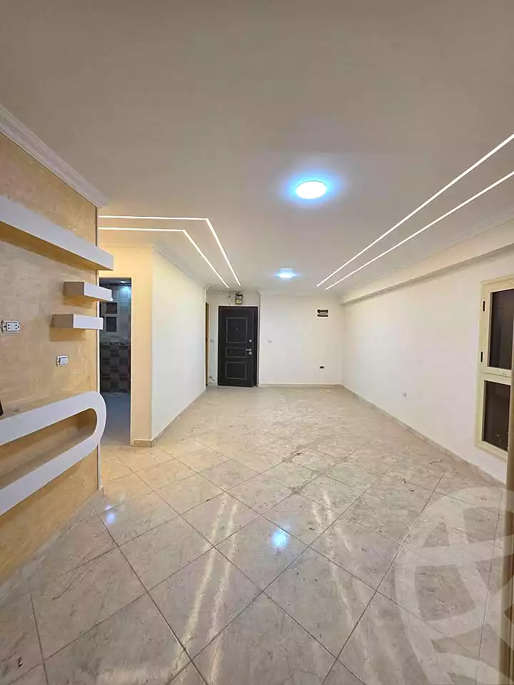 https://aqarmap.com.eg/ar/listing/6658892-for-sale-alexandria-el-mandara-shr-mlk-hfny