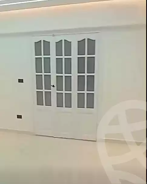 https://aqarmap.com.eg/ar/listing/6659746-for-sale-alexandria-sydy-bshr-sydy-bshr-bhry-mohamed-el-srafi-st.