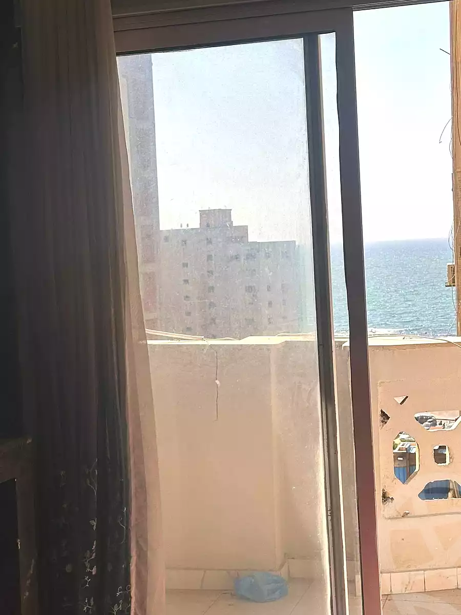 https://aqarmap.com.eg/ar/listing/6659754-for-sale-alexandria-miami-khld-bn-lwlyd