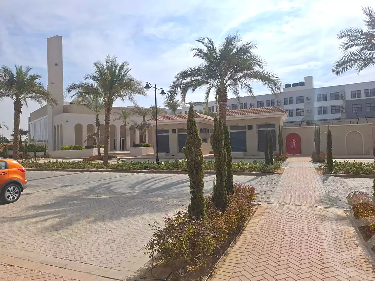 https://aqarmap.com.eg/ar/listing/6660193-for-sale-cairo-el-sheikh-zayed-city-compounds-kmbwnd-fyldj-wyst-dr-llttwyr