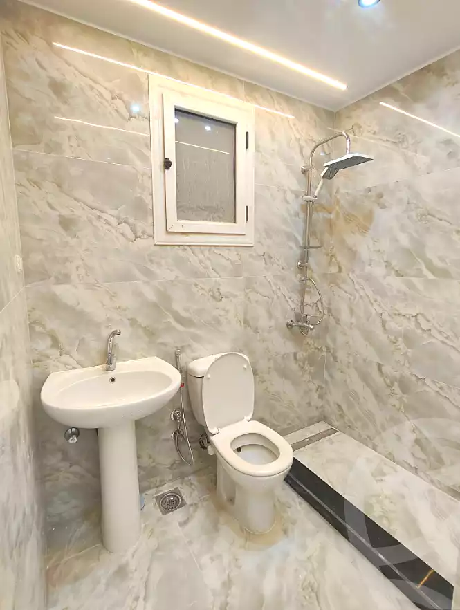 https://aqarmap.com.eg/ar/listing/6662341-for-sale-alexandria-sydy-bshr-sydy-bshr-bhry-khalil-hamada-st