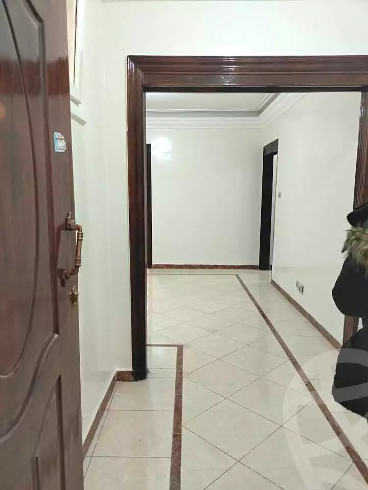 https://aqarmap.com.eg/ar/listing/6662409-for-sale-alexandria-tharwat