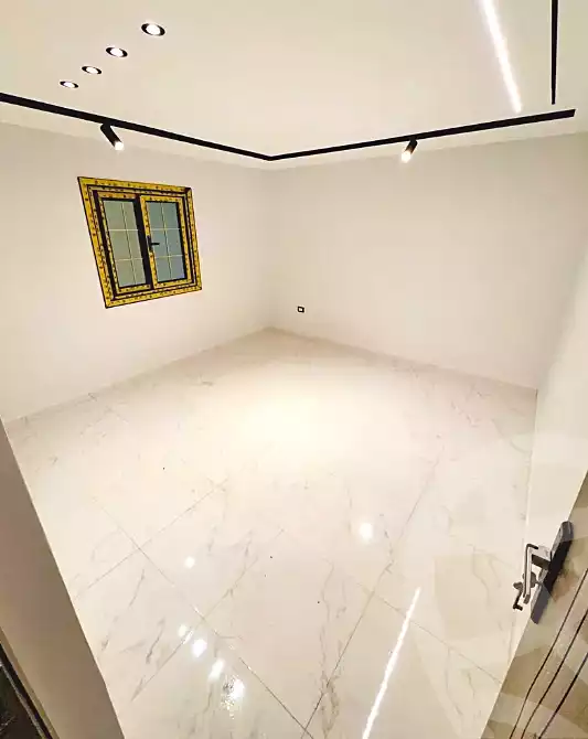 https://aqarmap.com.eg/en/listing/6662662-for-sale-alexandria-sydy-bshr