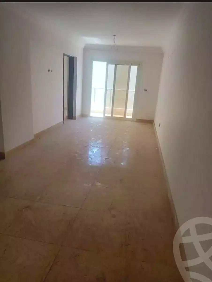 https://aqarmap.com.eg/ar/listing/6662880-for-rent-alexandria-lsywf-el-karma-compound
