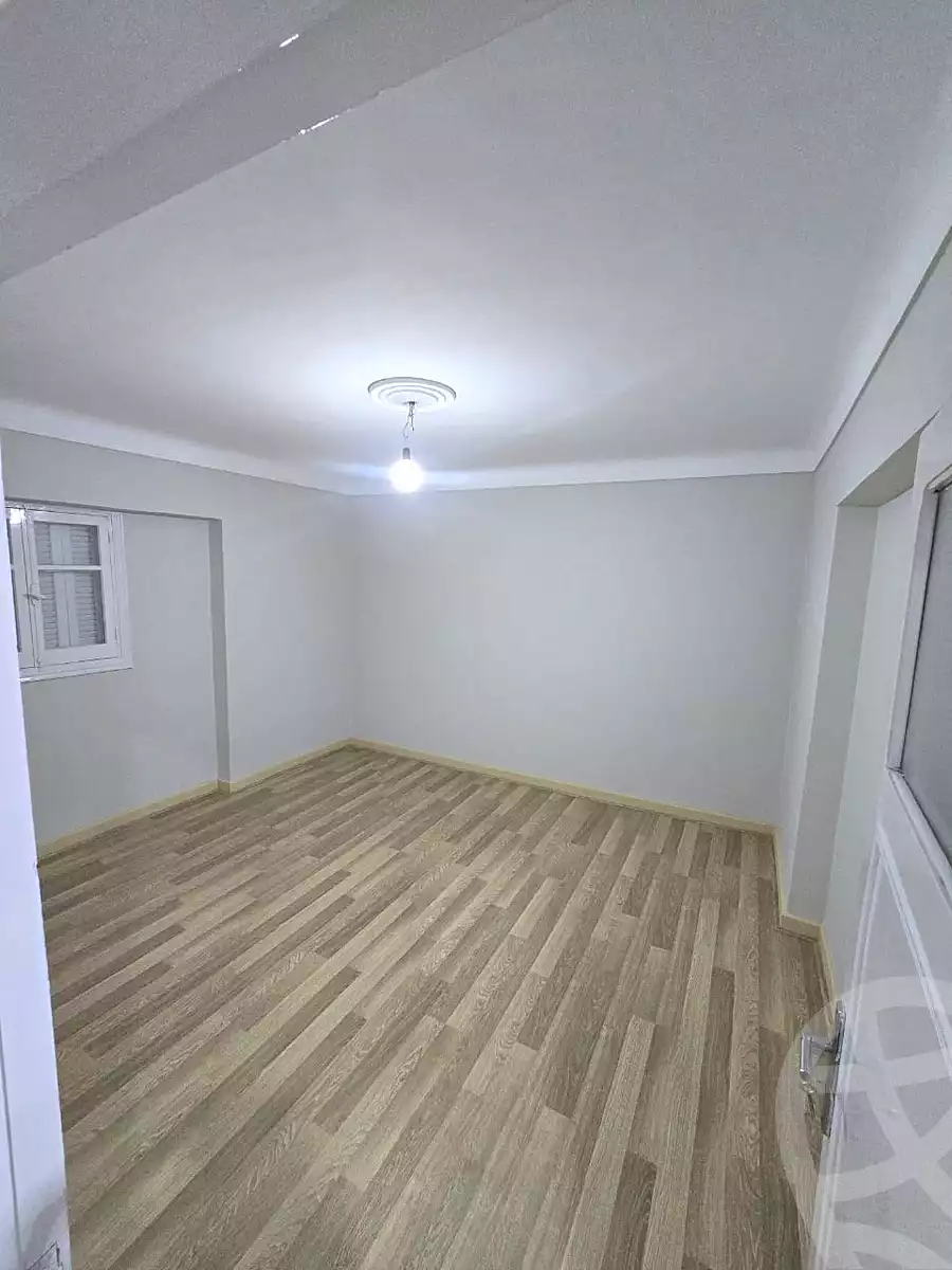 https://aqarmap.com.eg/ar/listing/6665038-for-sale-alexandria-ganaklis-el-arwam-church-st
