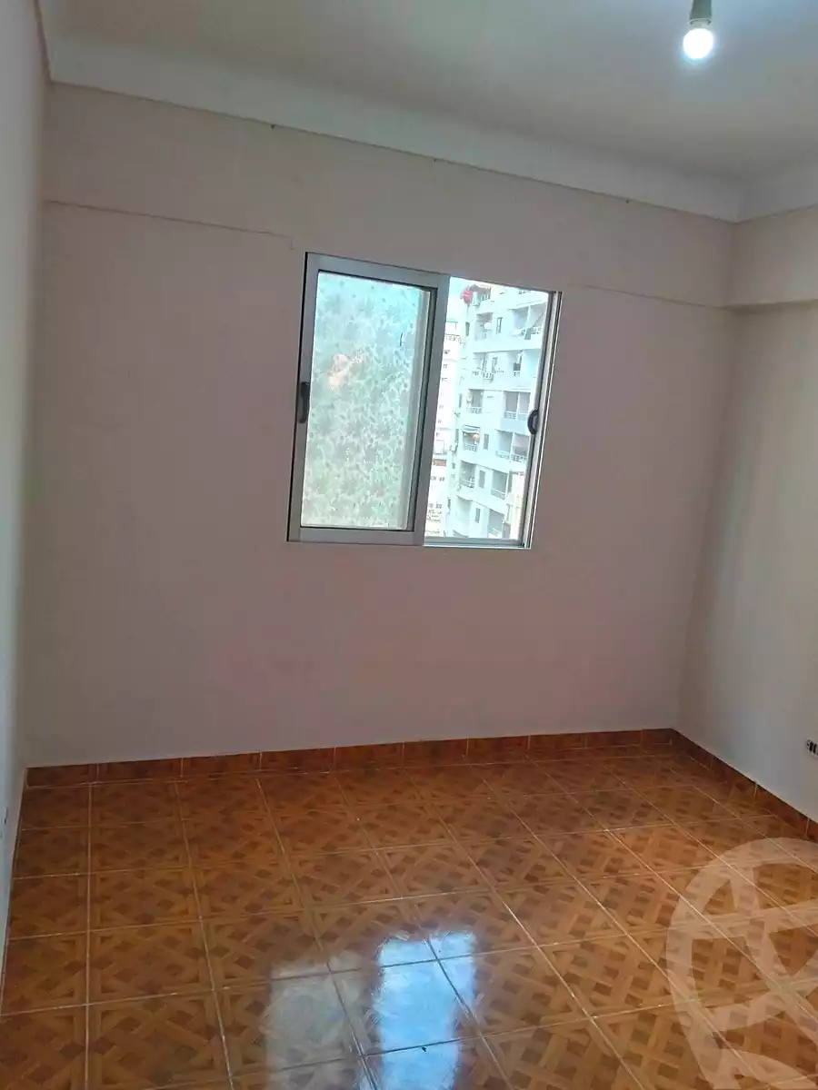https://aqarmap.com.eg/ar/listing/6667583-for-sale-alexandria-el-asafra-l-sfr-bhry