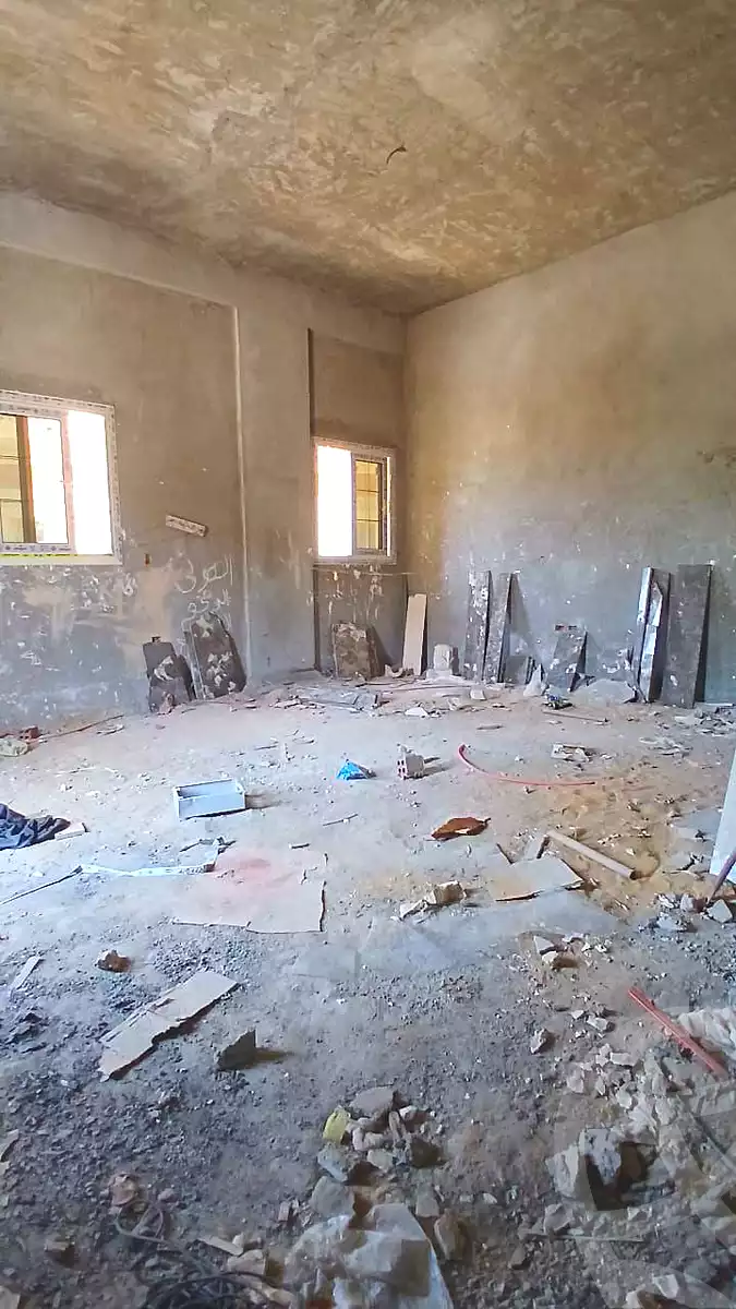 https://aqarmap.com.eg/ar/listing/6667987-for-sale-cairo-new-cairo-ganob-el-akadamiya-south-academy-d-abbas-mahmoud-el-akad-st