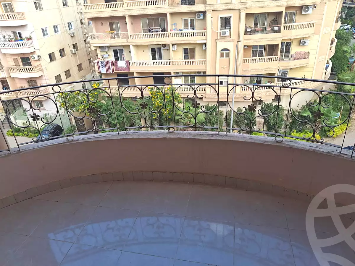 https://aqarmap.com.eg/ar/listing/6669462-for-sale-cairo-new-cairo-el-narges-el-narges-omarat-ahmed-lotfy-el-sayed-st
