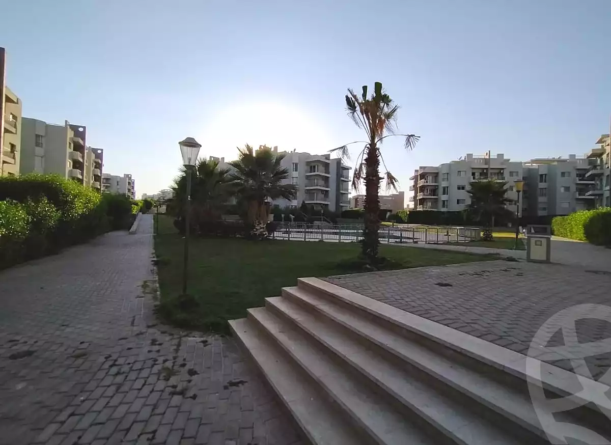 https://aqarmap.com.eg/en/listing/6669534-for-sale-cairo-el-sheikh-zayed-city-compounds-dh-drys