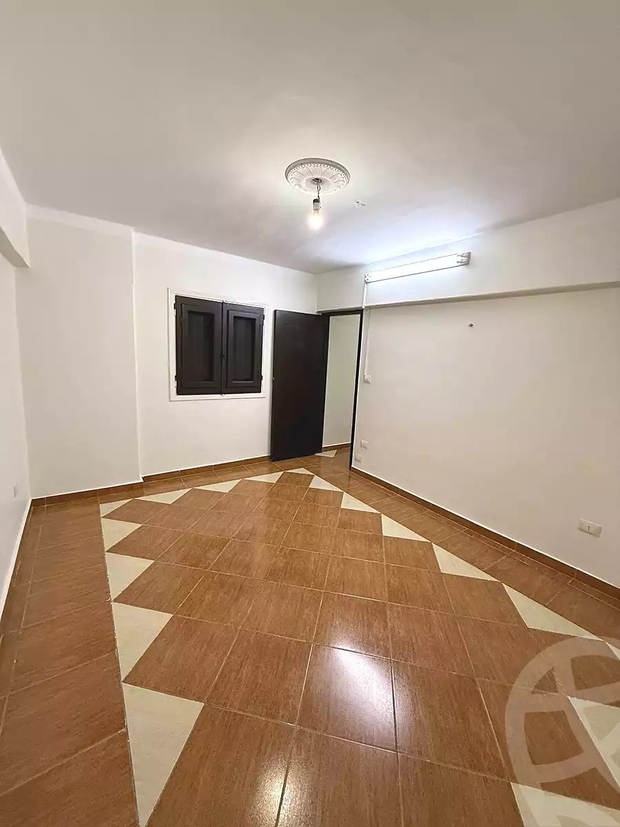 https://aqarmap.com.eg/ar/listing/6669774-for-sale-alexandria-el-asafra-l-sfr-bhry