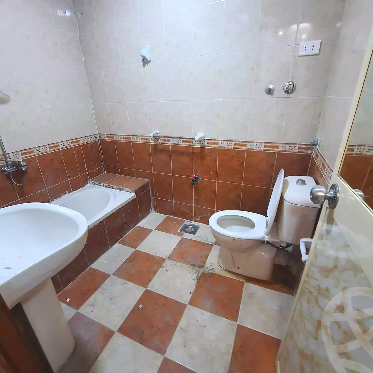 https://aqarmap.com.eg/en/listing/6670009-for-sale-alexandria-l-jmy-el-hanouvel-kasr-al-quiri-st-1