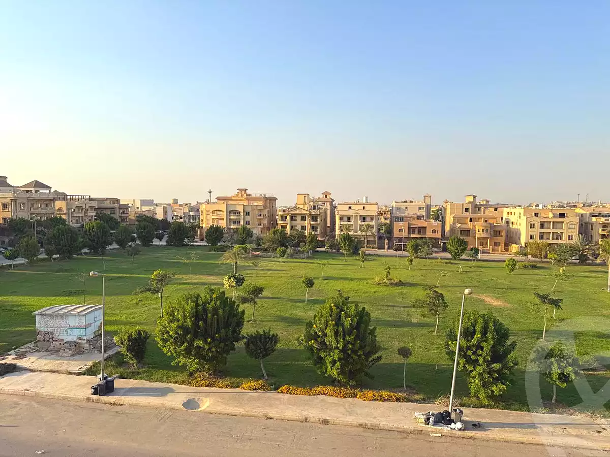 https://aqarmap.com.eg/ar/listing/6670554-for-rent-cairo-new-cairo-ganob-el-akadamiya-south-academy-b-taha-hussein-st