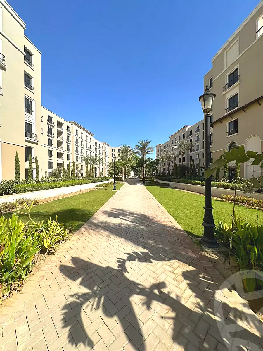 https://aqarmap.com.eg/ar/listing/6671130-for-sale-cairo-el-sheikh-zayed-city-compounds-kmbwnd-fyldj-wyst-dr-llttwyr